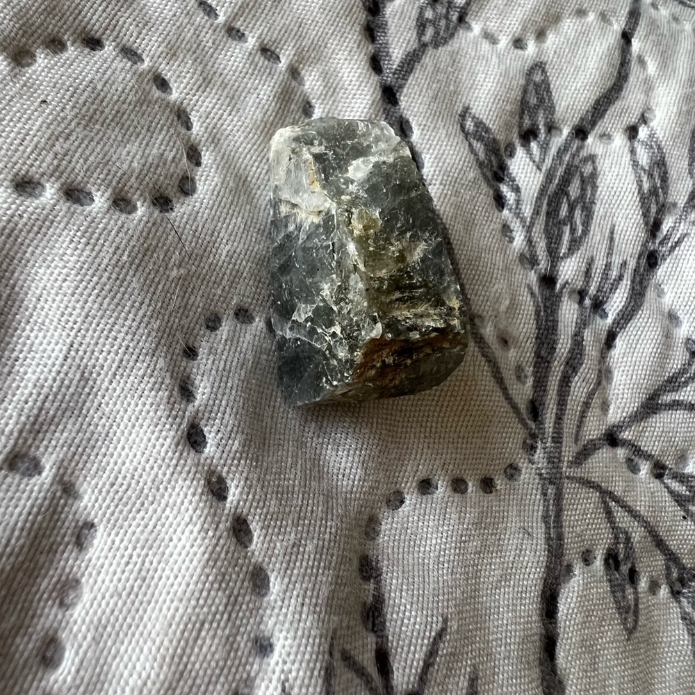 Labradorite - Picture 3 of 4